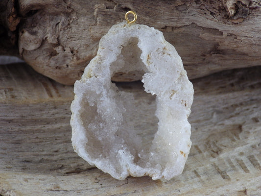 White Druzy Quartz Geode Crystal Slice Pendant, Semi Precious Gemstone, 43x33mm Loose Stone, Focal Bead, Jewelry Making Supplies, UK T5